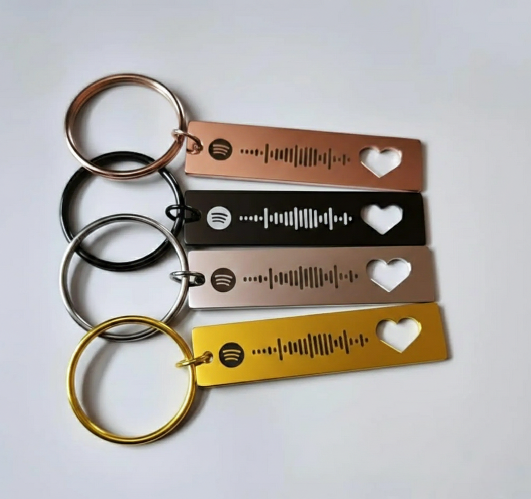 Personalised Scannable Heart Cut Keychain – engraved keyring, photo 2 of 4