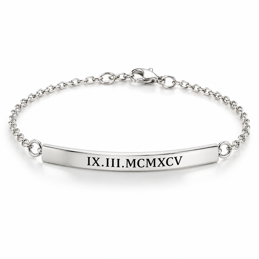 Personalised silver bar bracelet for women - studio-main